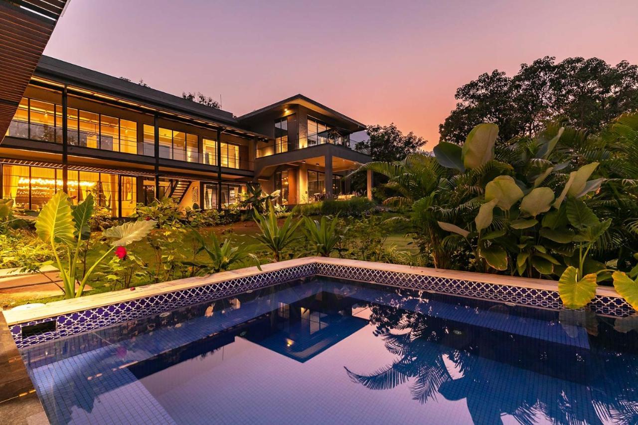 Stayvista At The Charcoal Villa Luxury Collection Alībāg Exterior photo