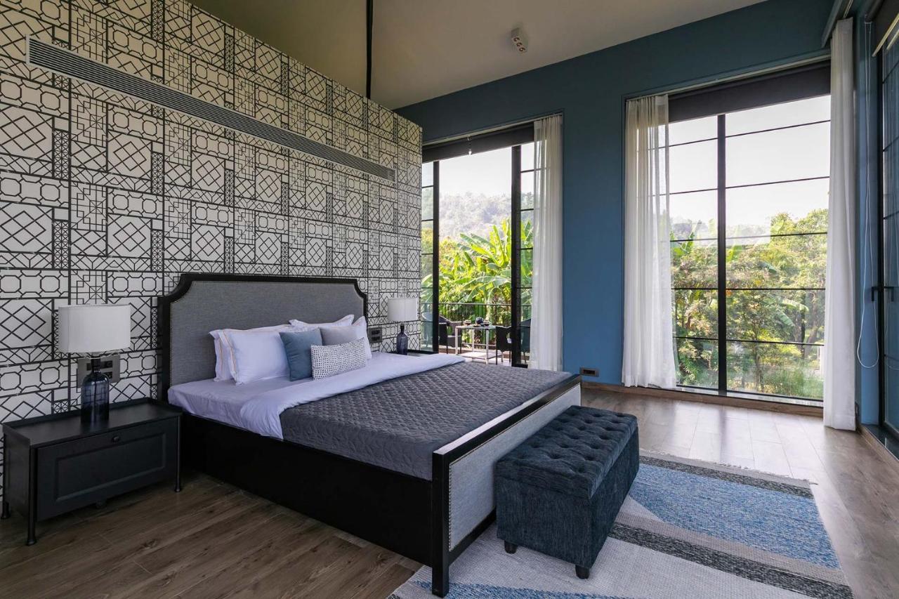 Stayvista At The Charcoal Villa Luxury Collection Alībāg Exterior photo