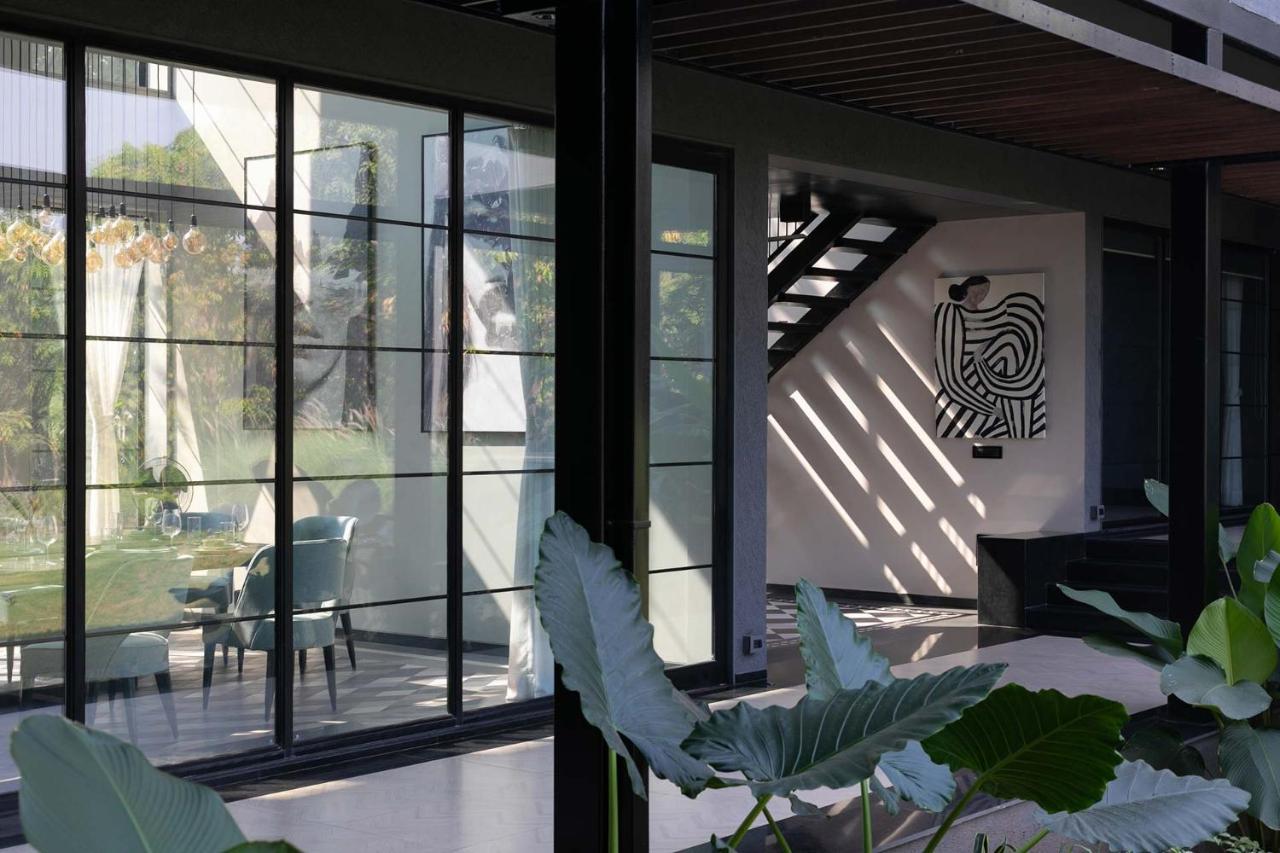 Stayvista At The Charcoal Villa Luxury Collection Alībāg Exterior photo