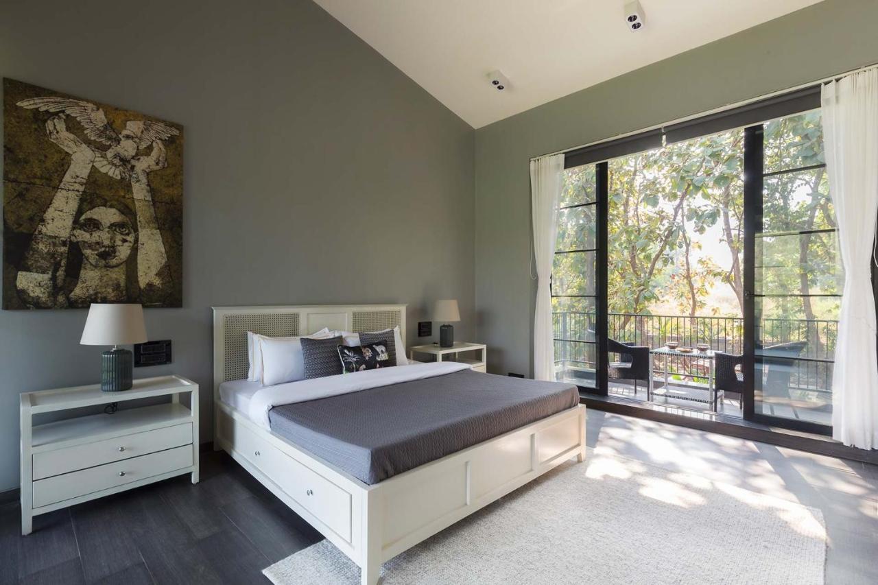 Stayvista At The Charcoal Villa Luxury Collection Alībāg Exterior photo